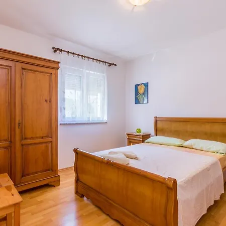 Apartment Sedika
